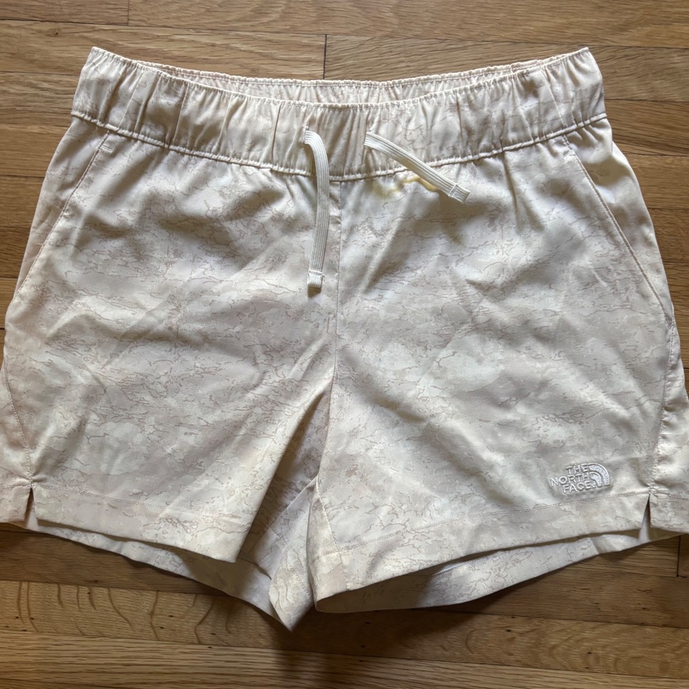 The North Face Class V Active Shorts Cream Beige Cloud Camo women's Small Gorp
